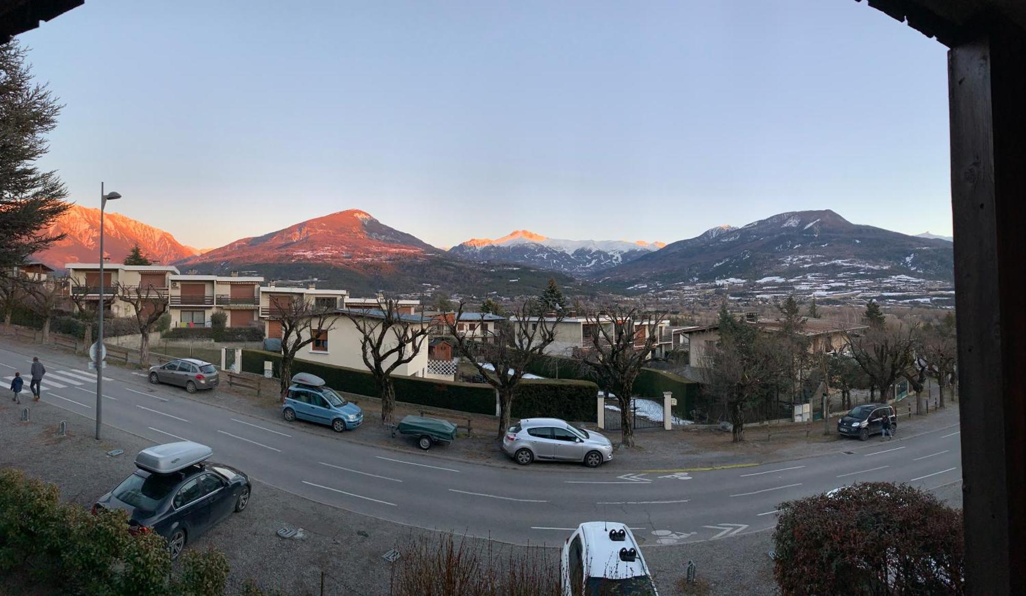 Appartement Agreable A Deux Pas Du Plan D'Eau Embrun Kültér fotó